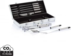 12-osaline grilltarvikute komplekt alumiiniumist karbis, Praktiline ümbris, kus tarvikuid edaspidi hoiustada