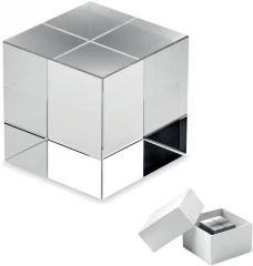 Klaasist kuubiktrofee Kubeward