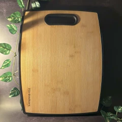 Suur lõikelaud bambus / plastik.