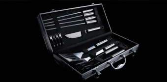 12-osaline grilltarvikute komplekt alumiiniumist karbis