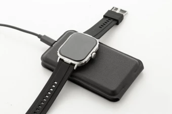 Juhtmevaba laadija ja telefonihoidja LuxCharge Stand RPU