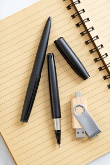 Kirjatarvete komplekt Marmande