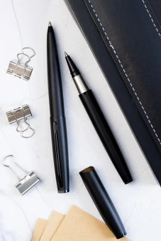 Kirjatarvete komplekt Marmande