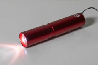 Laetav taskulamp taaskasutatud alumiiniumist, Chargelight Tone