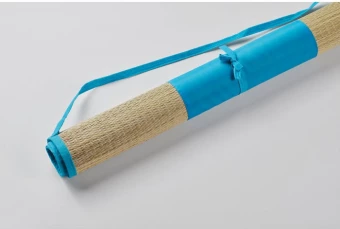 Naturaalne õlgadest rannamatt Rafia