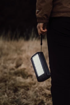 Päikesepaneeliga akupank Nordic Drift Titan 10.000mAh