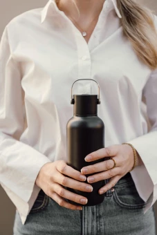 Roostevabast terasest joogipudel VINGA Cael  600 ml
